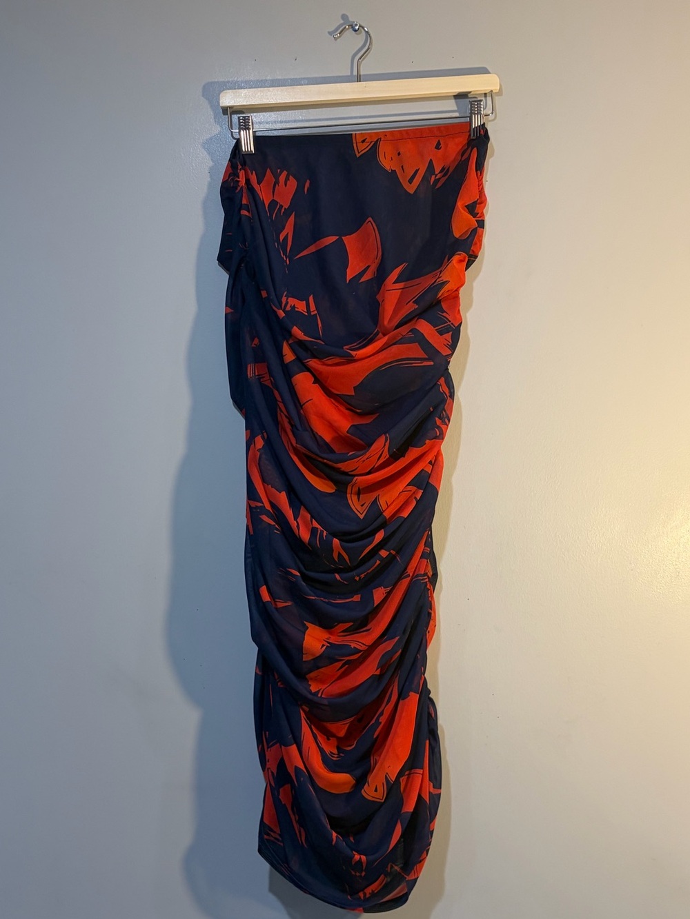 Revolve LAMARQUE Heatwave Abstract Print Ruched Mesh Midi Skirt Size L - Picture 2 of 10